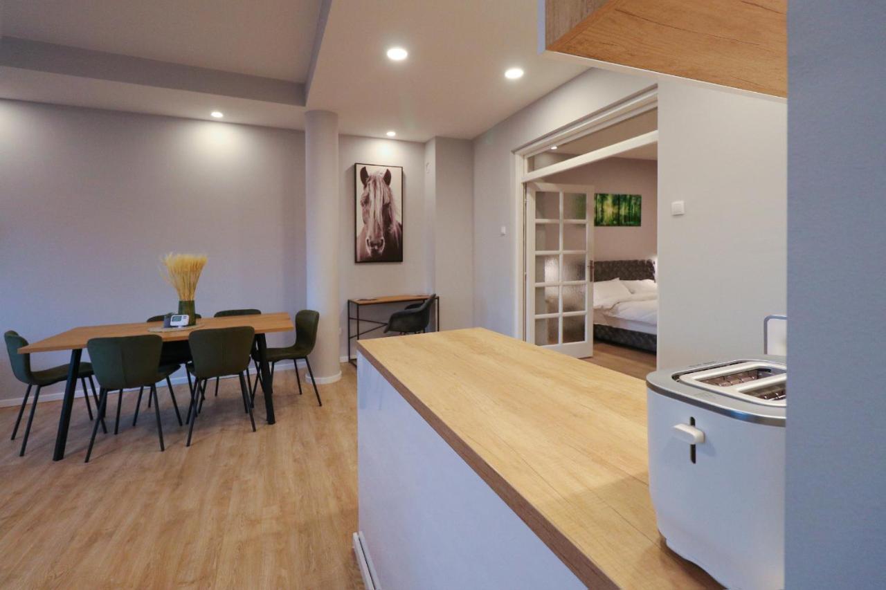 Heart Of Nis Lux Apartment Exterior photo